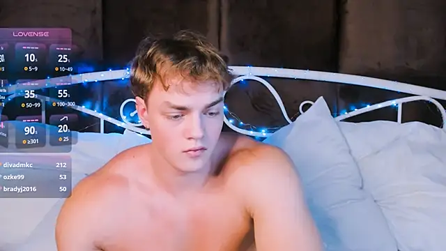 ChaseMuscular webcam