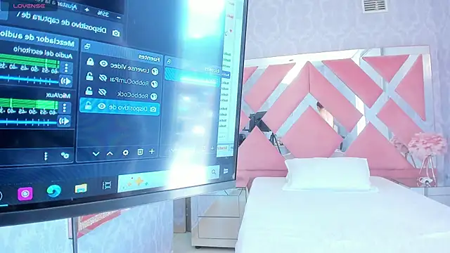 Saritasweet18 webcam