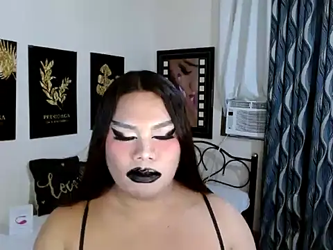 TSbrianaHugeCock webcam