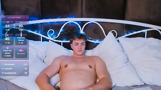 ChaseMuscular webcam