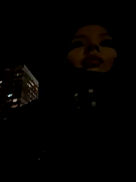 Webcam Model (KrisMagnoly) is live