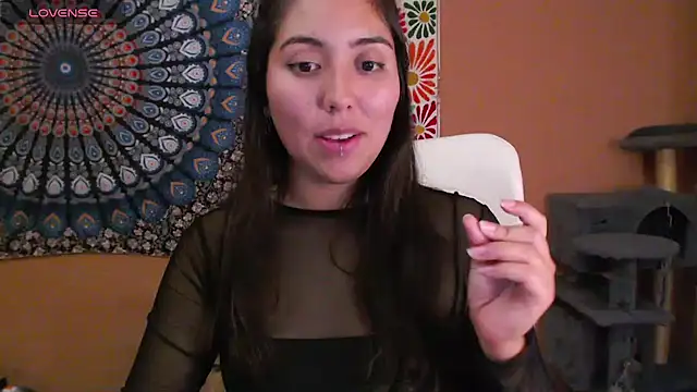 IntimateTales webcam