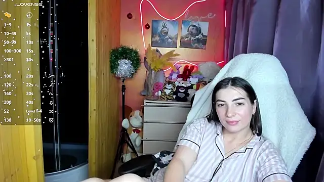 Fiery_Brunette_ webcam