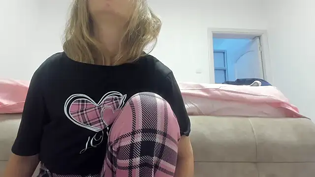 Hottalicia2 webcam