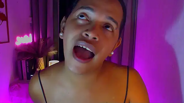 Lorainnelustts webcam