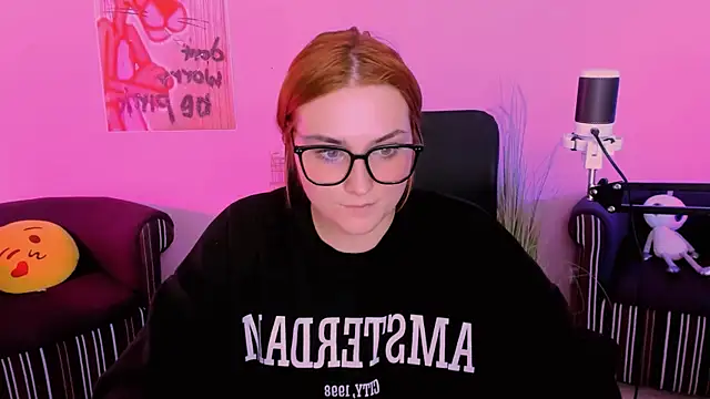 casey_meow_ webcam