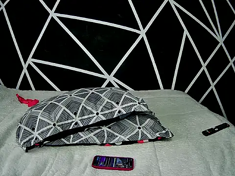 Nicolas_And_Alexa webcam