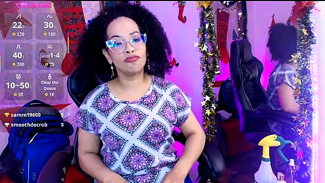 Cintiia_Holmes webcam