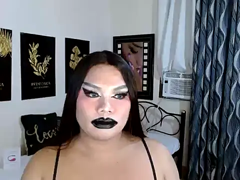 TSbrianaHugeCock webcam stripchat model stream image