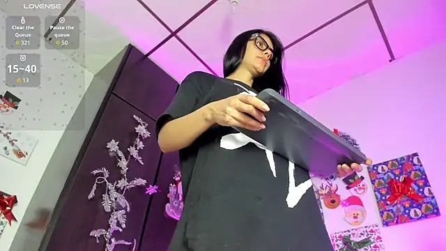 lisvandr - Lisvandr's free webcam - UK Sex Cams