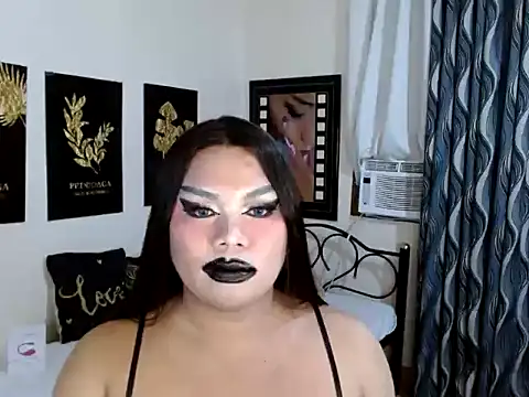 TSbrianaHugeCock webcam