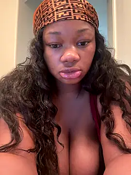 CharismaaBanx webcam