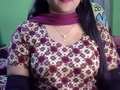 BengaliQueenStar webcam