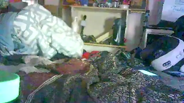 ON3YOULLN3VER_FIR3 webcam