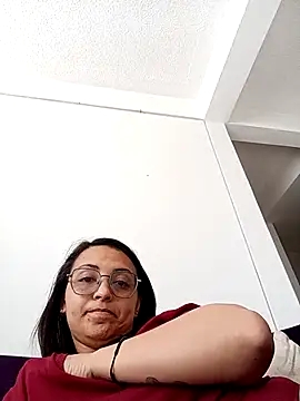 bri_ali webcam