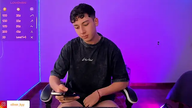 oliver_kyy webcam