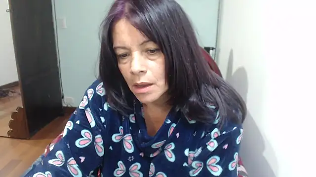 sexytitshot126 webcam