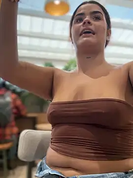 Kaily_Sweet16 webcam