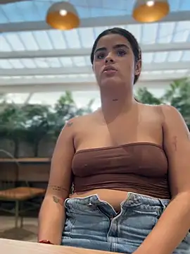 Kaily_Sweet16 webcam