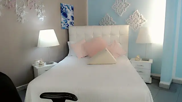 _Maddison_Ivanova_ webcam