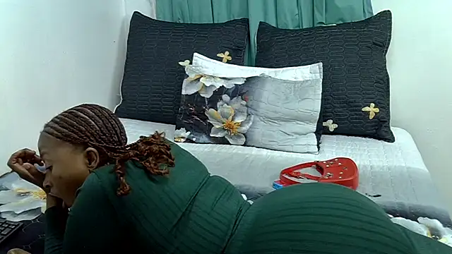 HipsDontLieX95 webcam