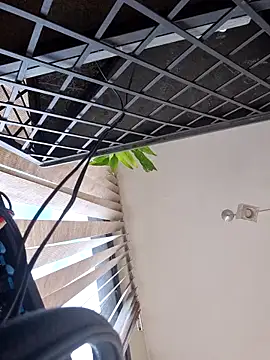 Irresistible24 webcam