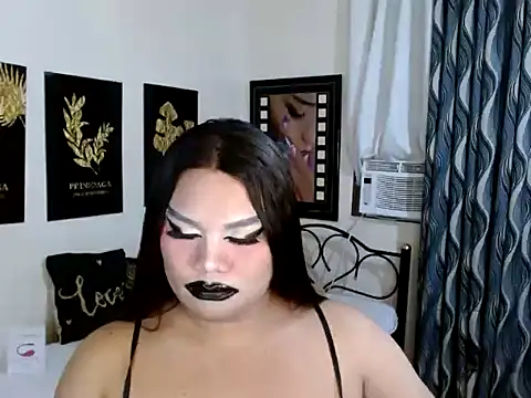 TSbrianaHugeCock webcam