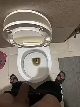 your_playboy_00 webcam