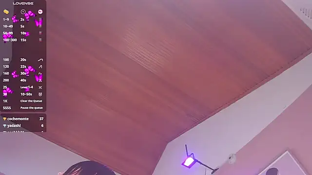 elodie_walker webcam