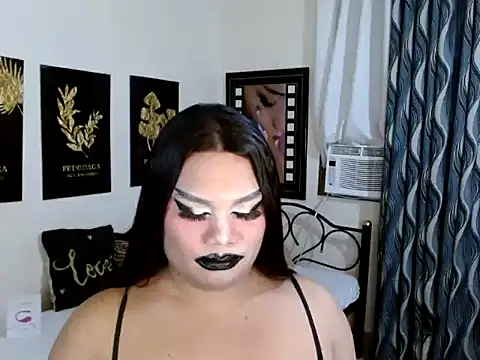 TSbrianaHugeCock webcam