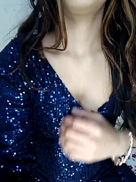 Webcam Model (xpihu)  is live.Free join now!