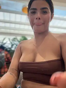 Kaily_Sweet16 webcam