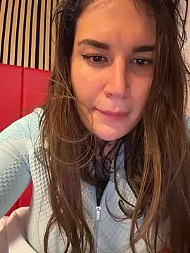 TattooGirlAlia's live cam