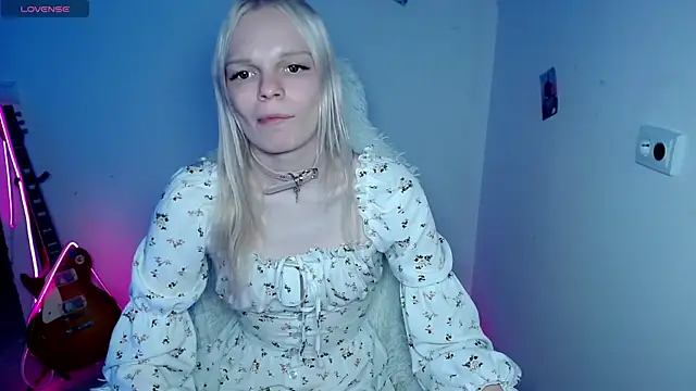 Emily_Nyaffee webcam