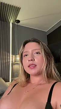MiaPetit_ webcam