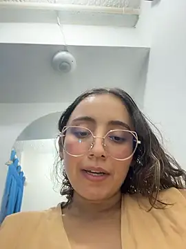 Kay_LustyWife webcam