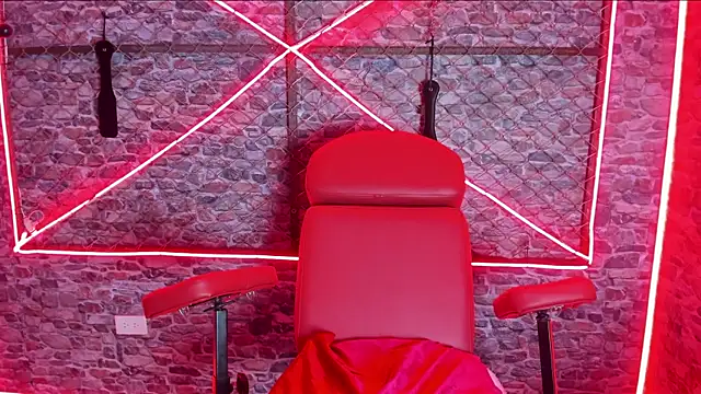 NaughtyNebula webcam