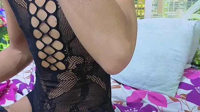 Zakura_hot_25 webcam