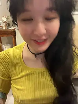 美女Etherealcat33在线直播