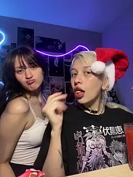 Dooubletroublee webcam