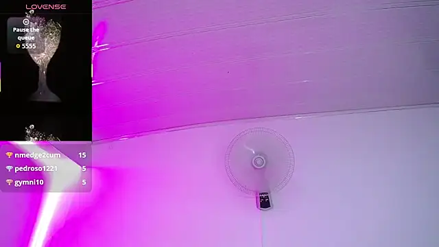 cristal_horny19 webcam