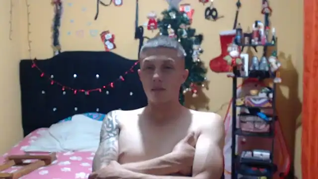 Violet_And_Smith webcam