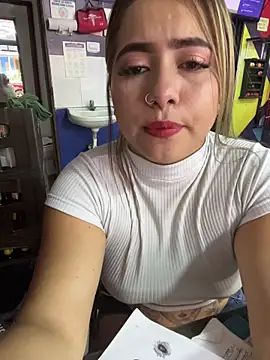 Luna_traviesa_xxx webcam