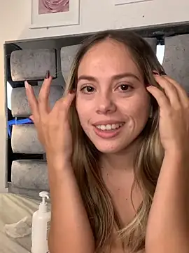 valery_and_Dani_ webcam