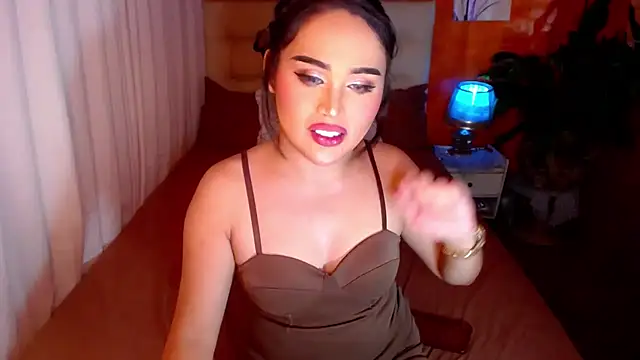 urmidnightcravingsxx webcam