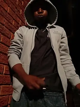 younggblackkCOCK19 webcam