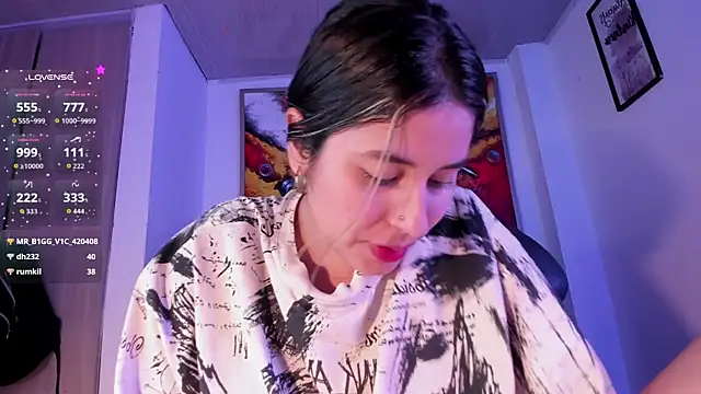 Violet_Blazee webcam