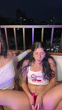 Alice_surprise webcam