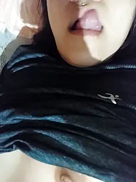 camilu23 - Camilu23's free webcam - UK Sex Cams