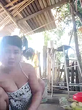 bigboobs186 - BigBoobs186's free webcam - UK Sex Cams